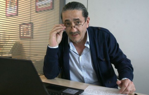 Cum Își Schimbă Mirel Curea Părerile În Funcție De Interesul Politic? Cum Își Schimbă Mirel Curea Părerile În Funcție De Interesul Politic?