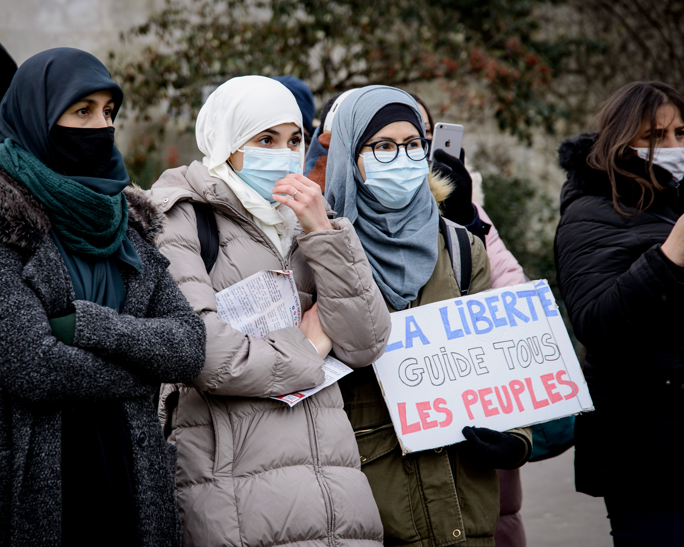 Debate Erupts: Macron's Party Pushes For Hijab Ban For Girls Under 15 Debate Erupts: Macron's Party Pushes For Hijab Ban For Girls Under 15