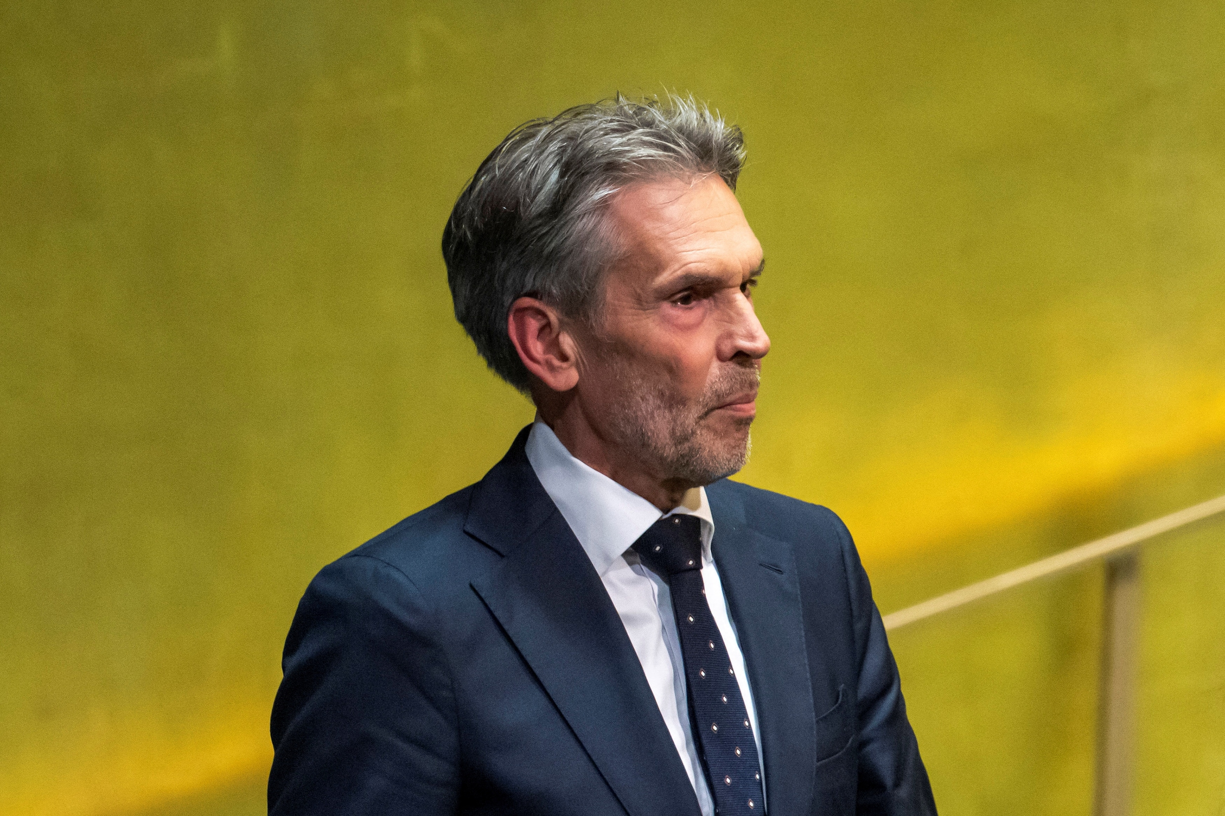 Debate Evasion: Schoof's Response To Faber's Honours Veto Debate Evasion: Schoof's Response To Faber's Honours Veto
