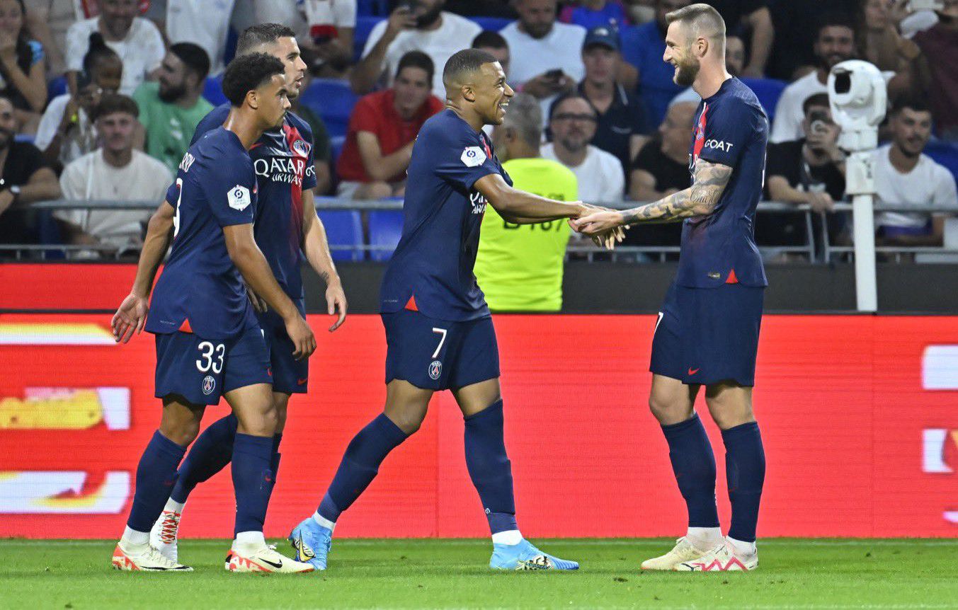 Derrota Del Lyon Ante El PSG En Casa Derrota Del Lyon Ante El PSG En Casa