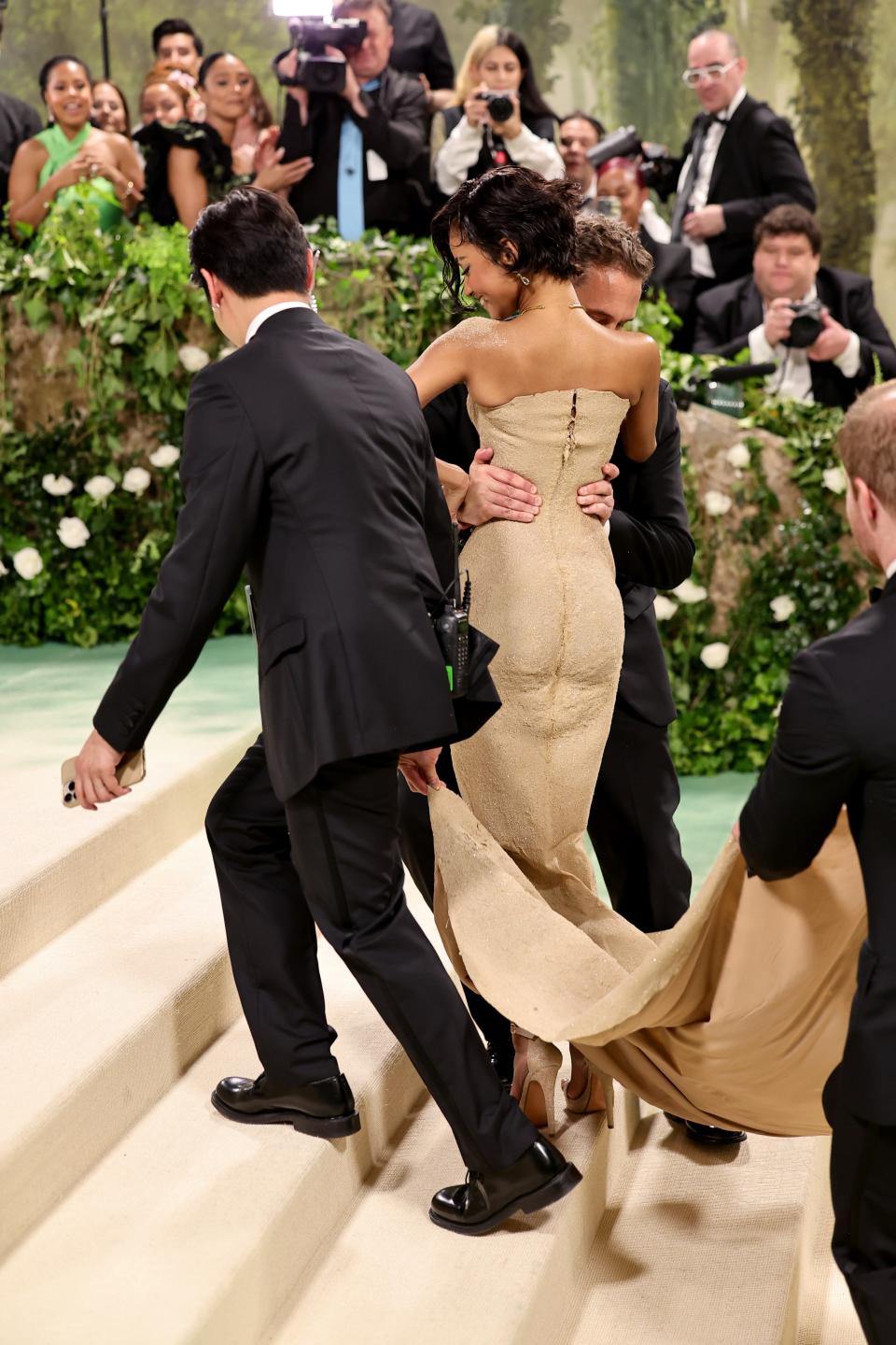 Diana's Met Gala Dress: The Risky Redesign And Its Impact Diana's Met Gala Dress: The Risky Redesign And Its Impact