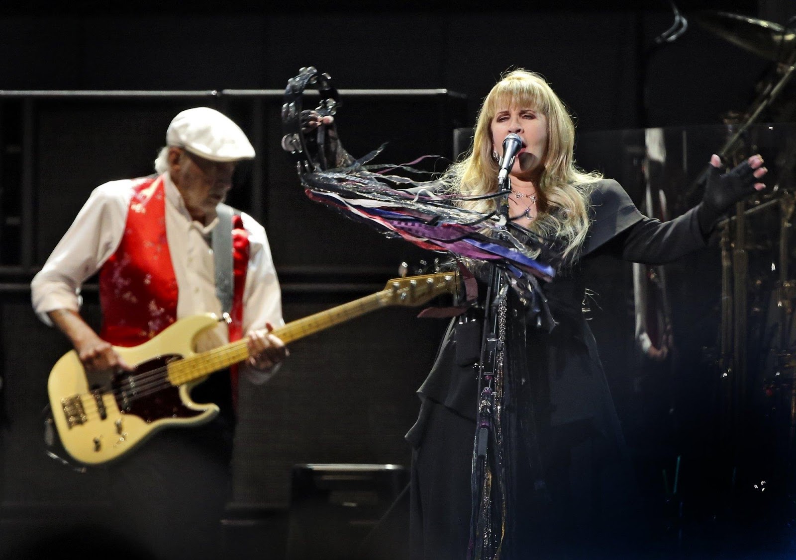 Did Fleetwood Mac Define The Supergroup Genre? Examining The Evidence Did Fleetwood Mac Define The Supergroup Genre? Examining The Evidence