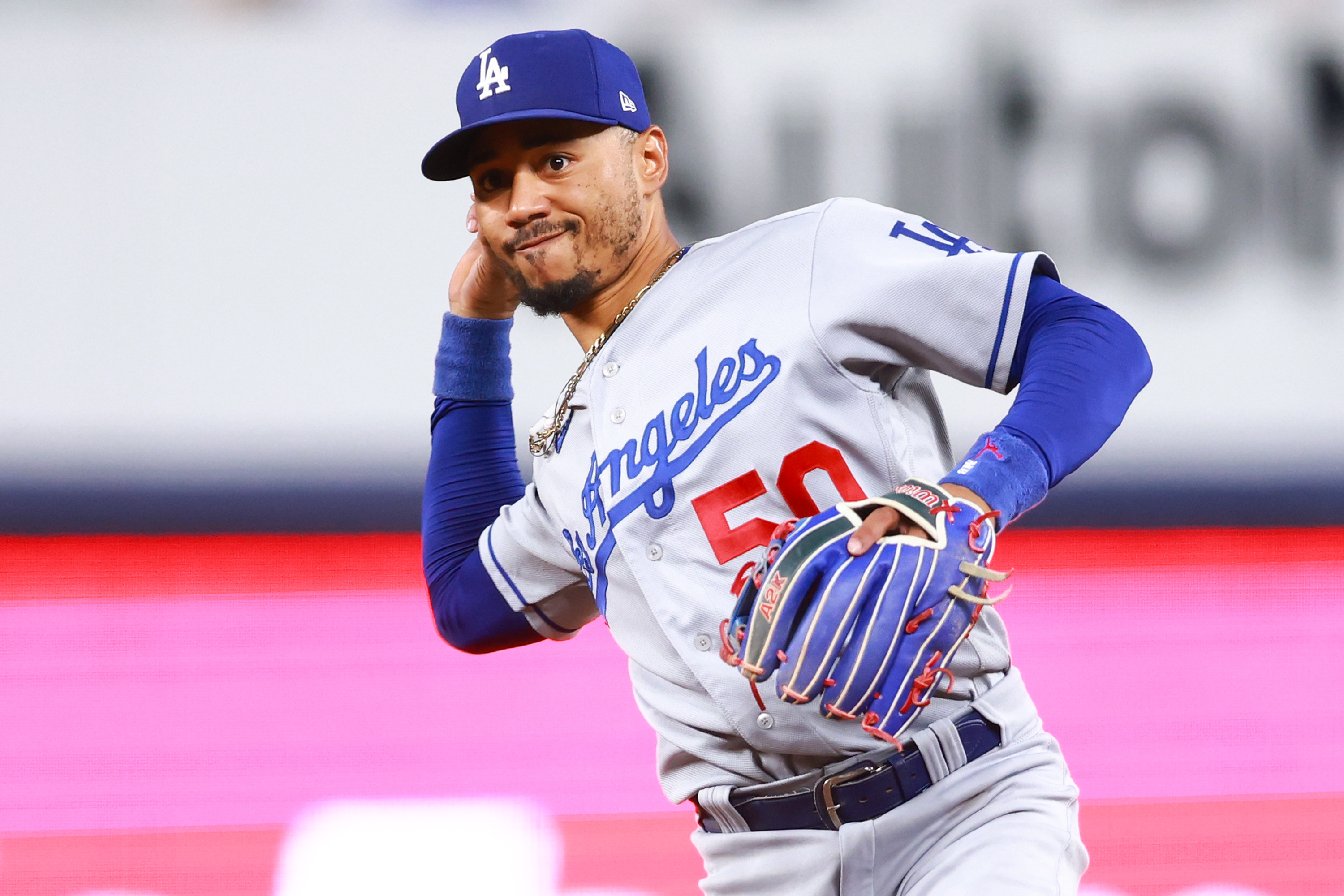 Dodgers Fall To Angels Amidst Shortstop Injuries Dodgers Fall To Angels Amidst Shortstop Injuries