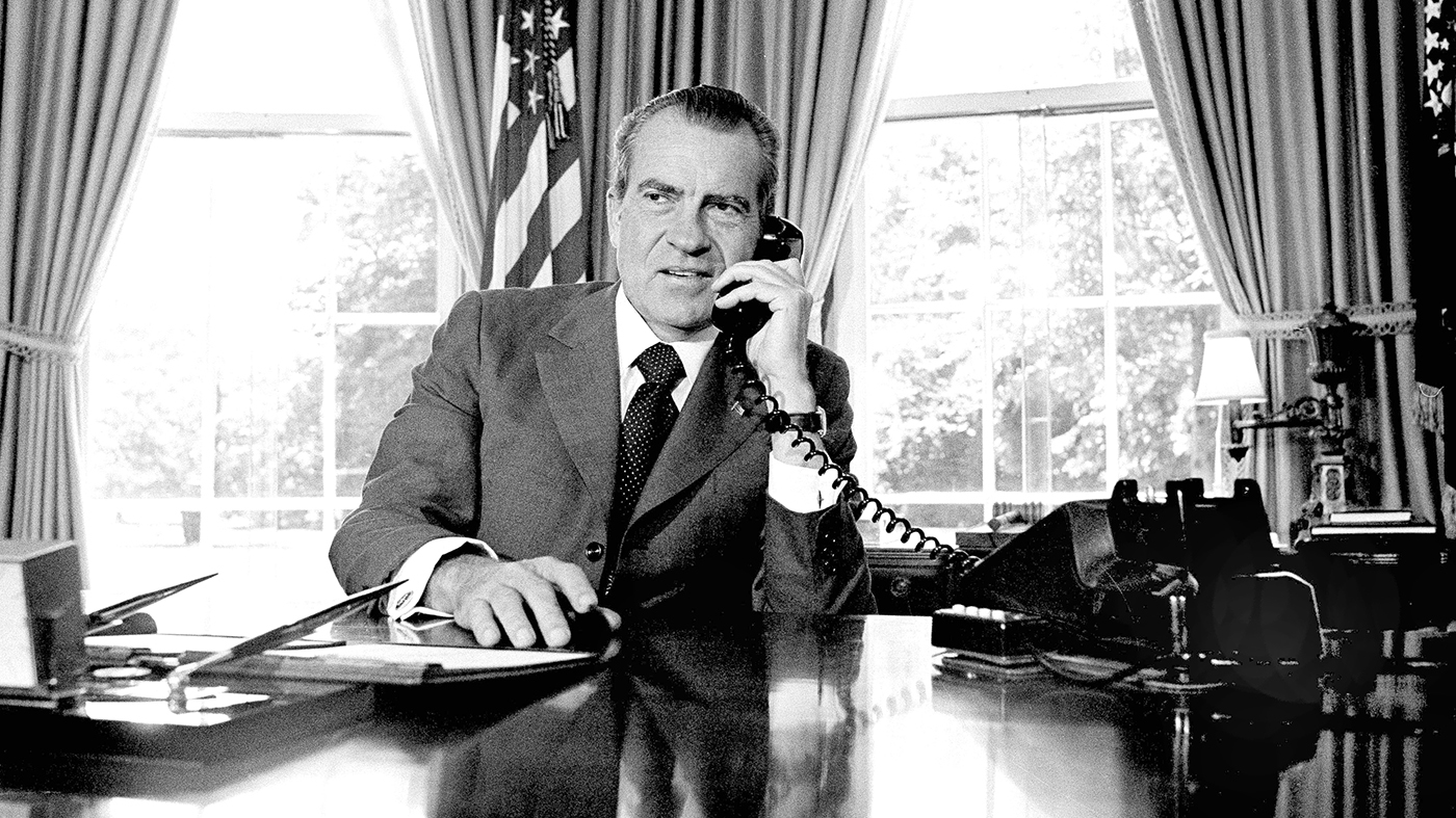 Dollar's Troubled Start: Worst Presidential First 100 Days Since Nixon Era