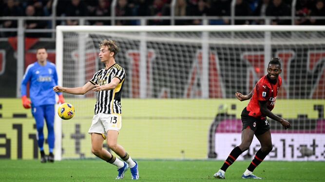 Donny Huijsen: Johan Derksen Spreekt Over Invloed Verkeerde Vrienden Op Dean Huijsen Donny Huijsen: Johan Derksen Spreekt Over Invloed Verkeerde Vrienden Op Dean Huijsen