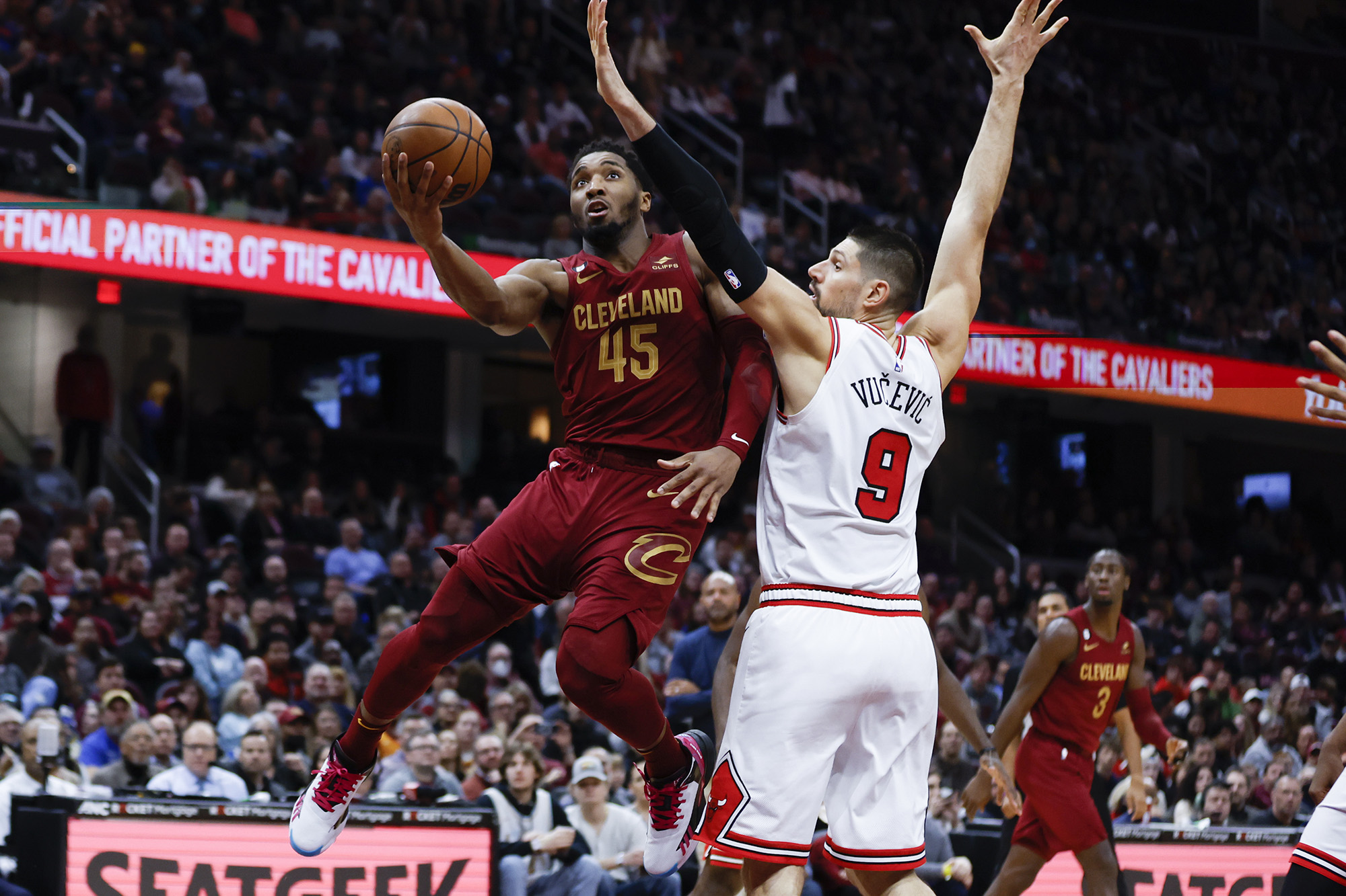 Donovan Mitchell's 43 Points Lead Cavaliers To Victory Over Pacers, 126-104, Cutting Series Deficit Donovan Mitchell's 43 Points Lead Cavaliers To Victory Over Pacers, 126-104, Cutting Series Deficit