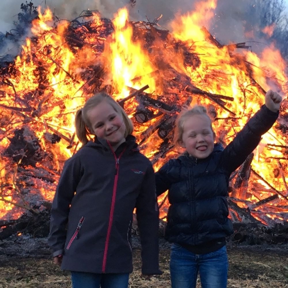 Droogte Drenthe: Massale Afgelasting Paasvuren Droogte Drenthe: Massale Afgelasting Paasvuren