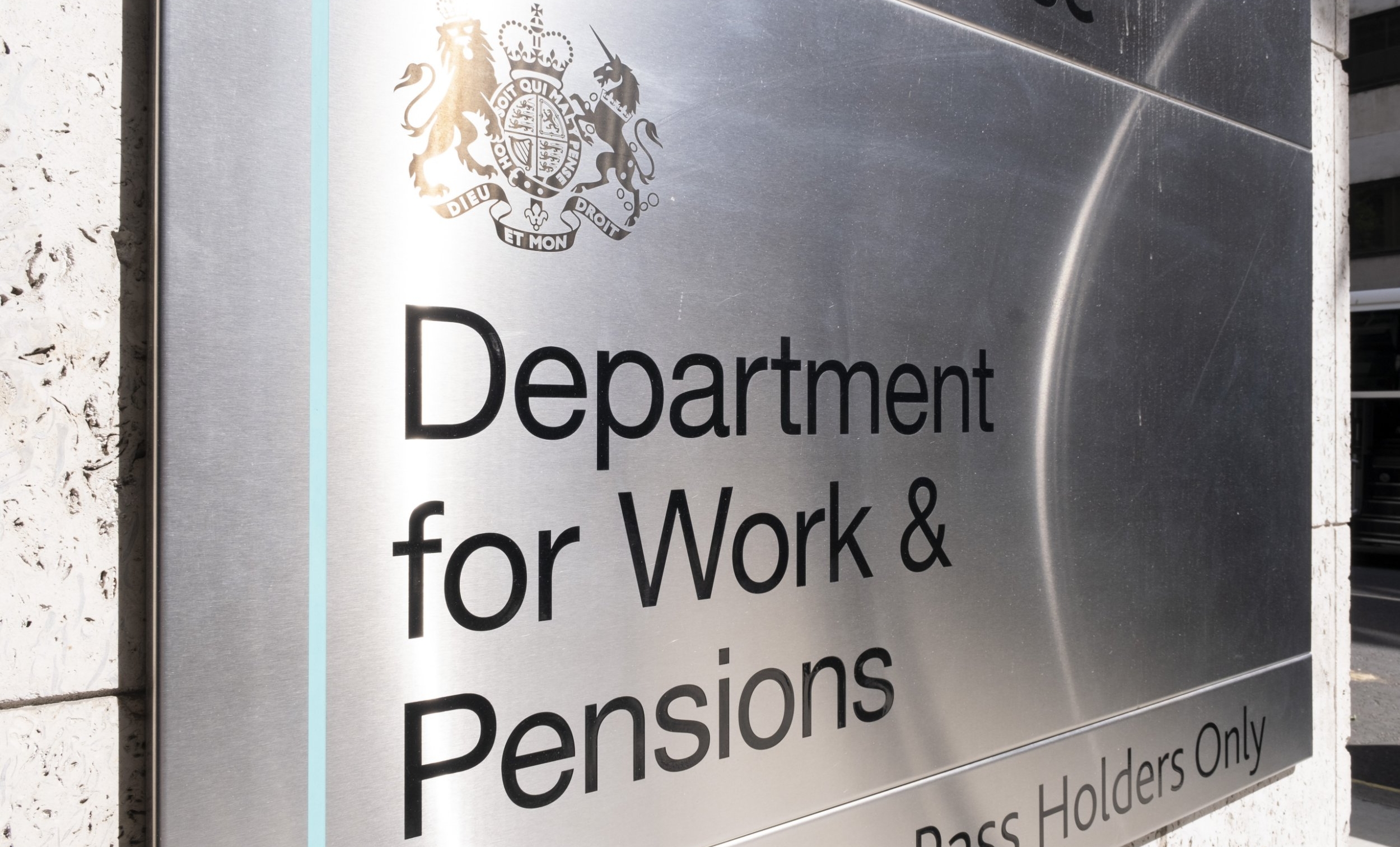 DWP To Axe Two Benefits: Final Payments Incoming DWP To Axe Two Benefits: Final Payments Incoming