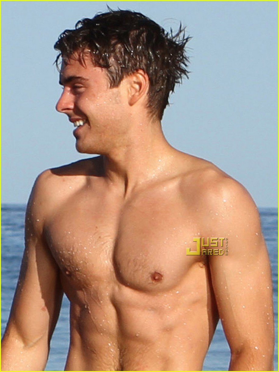 Dylan Efron: A Hero On Miami Beach Dylan Efron: A Hero On Miami Beach