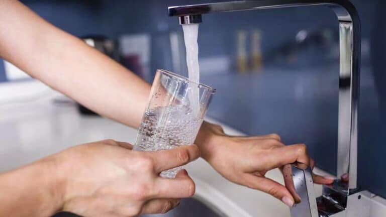 Eau Du Robinet Polluée : Solutions De Filtration Et Impact Sur La Santé Eau Du Robinet Polluée : Solutions De Filtration Et Impact Sur La Santé