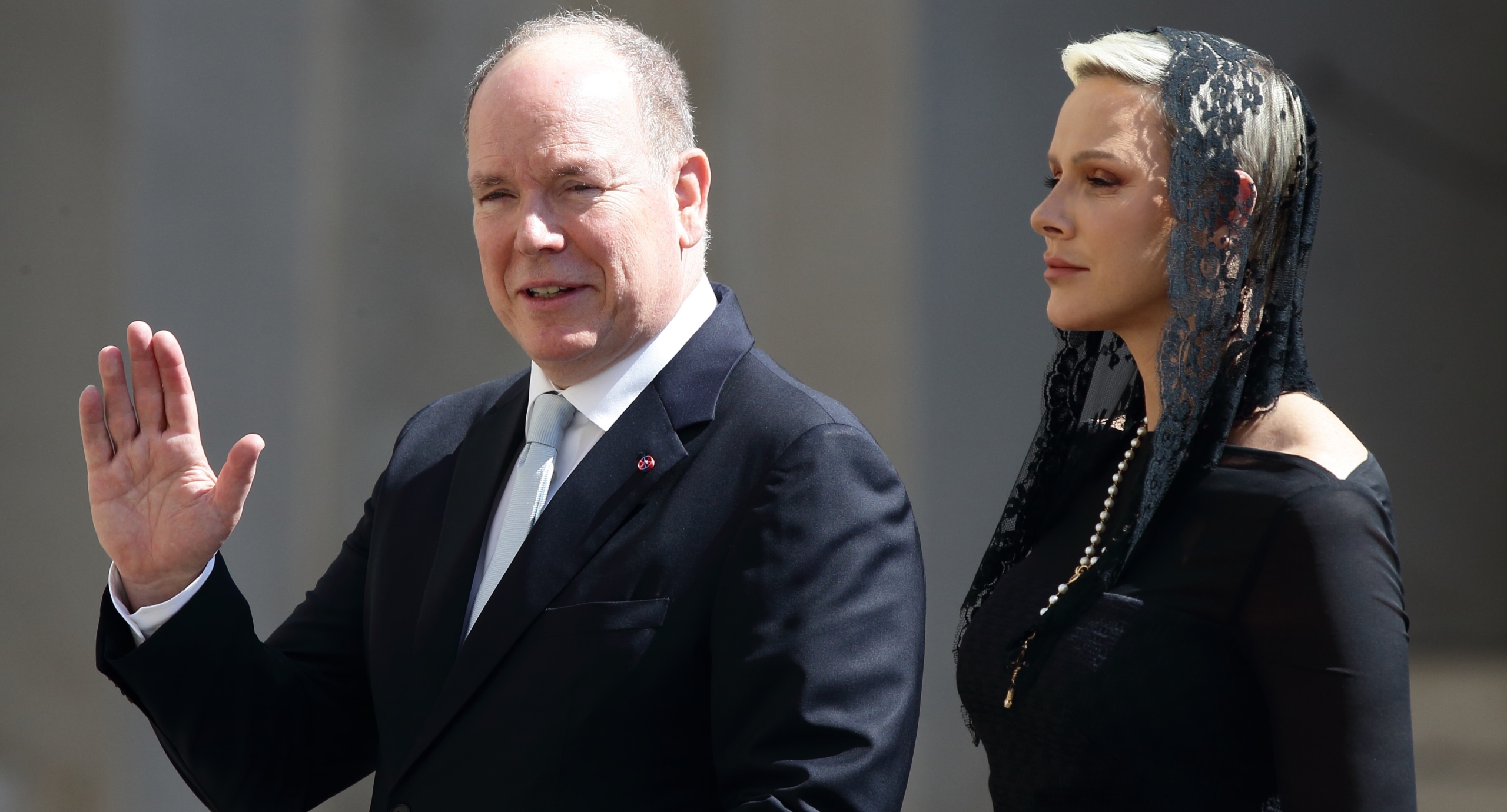 El Príncep Albert De Mònaco: Allunyat De Charlene Amb Una Coneguda Actriu? El Príncep Albert De Mònaco: Allunyat De Charlene Amb Una Coneguda Actriu?
