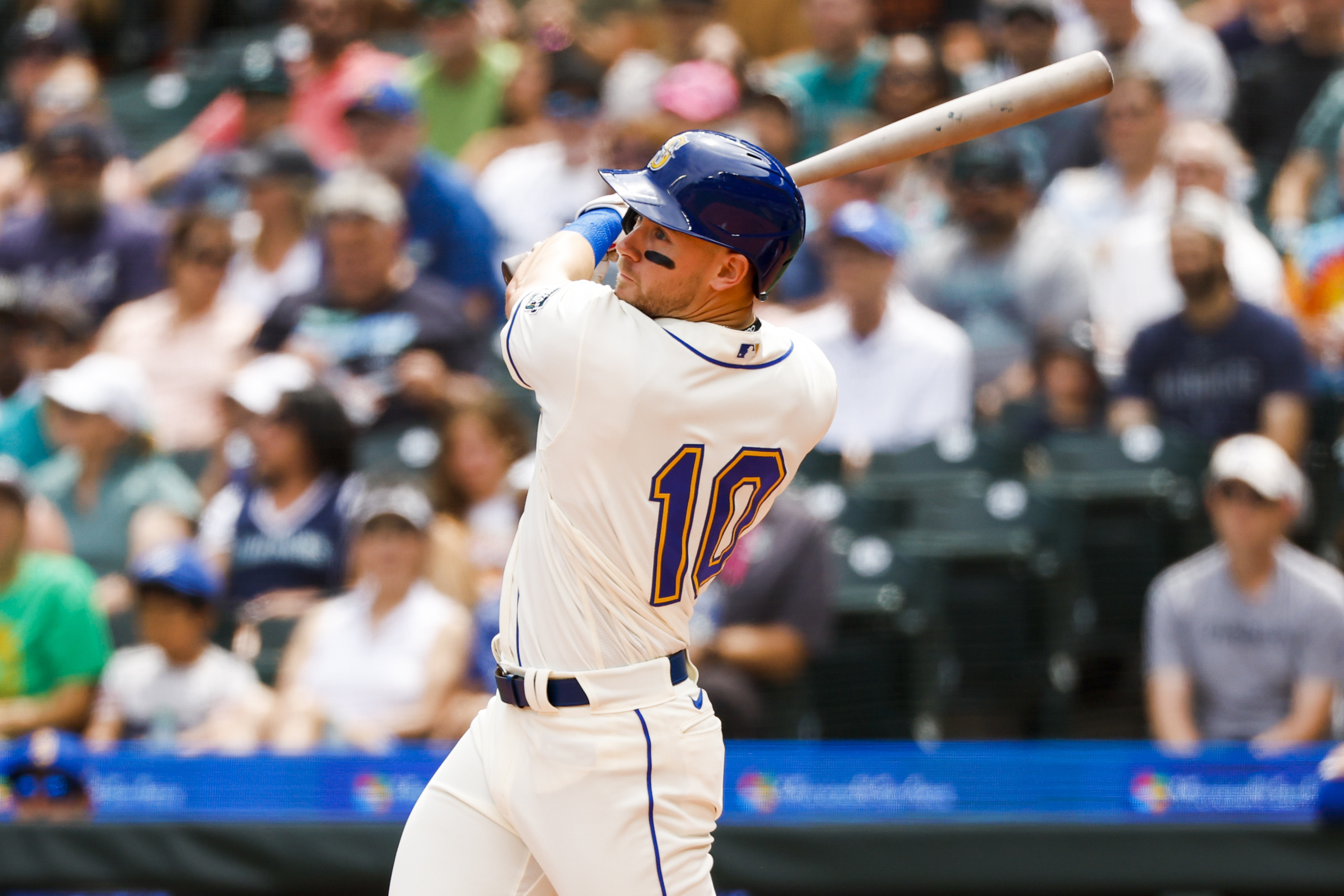 Elbow Injury Sidelines Mariners Pitcher Bryce Miller (15-Day IL) Elbow Injury Sidelines Mariners Pitcher Bryce Miller (15-Day IL)