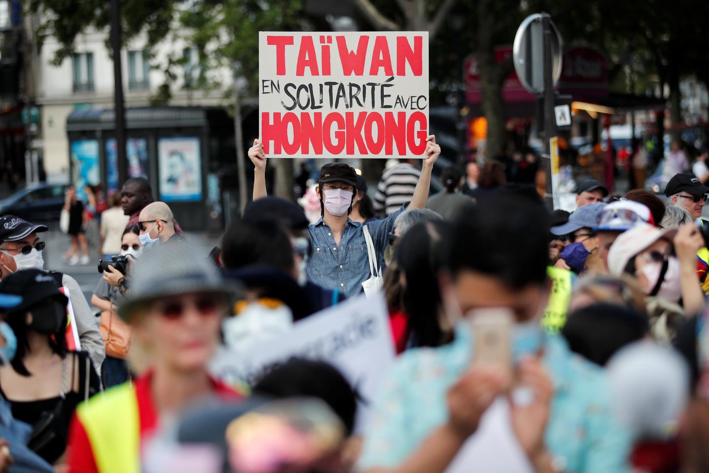 En France, La Chine Bâillonne Les Voix Dissidentes En France, La Chine Bâillonne Les Voix Dissidentes