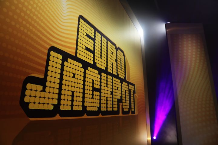 Eurojackpotin 4,8 Miljoonan Potti Voitettu Suomessa: Katso Voiton Paikka! Eurojackpotin 4,8 Miljoonan Potti Voitettu Suomessa: Katso Voiton Paikka!