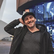 Eurovizijos Atidarymas Bazelyje: Muzikos, Protestų Ir Saunų Savaitė Eurovizijos Atidarymas Bazelyje: Muzikos, Protestų Ir Saunų Savaitė