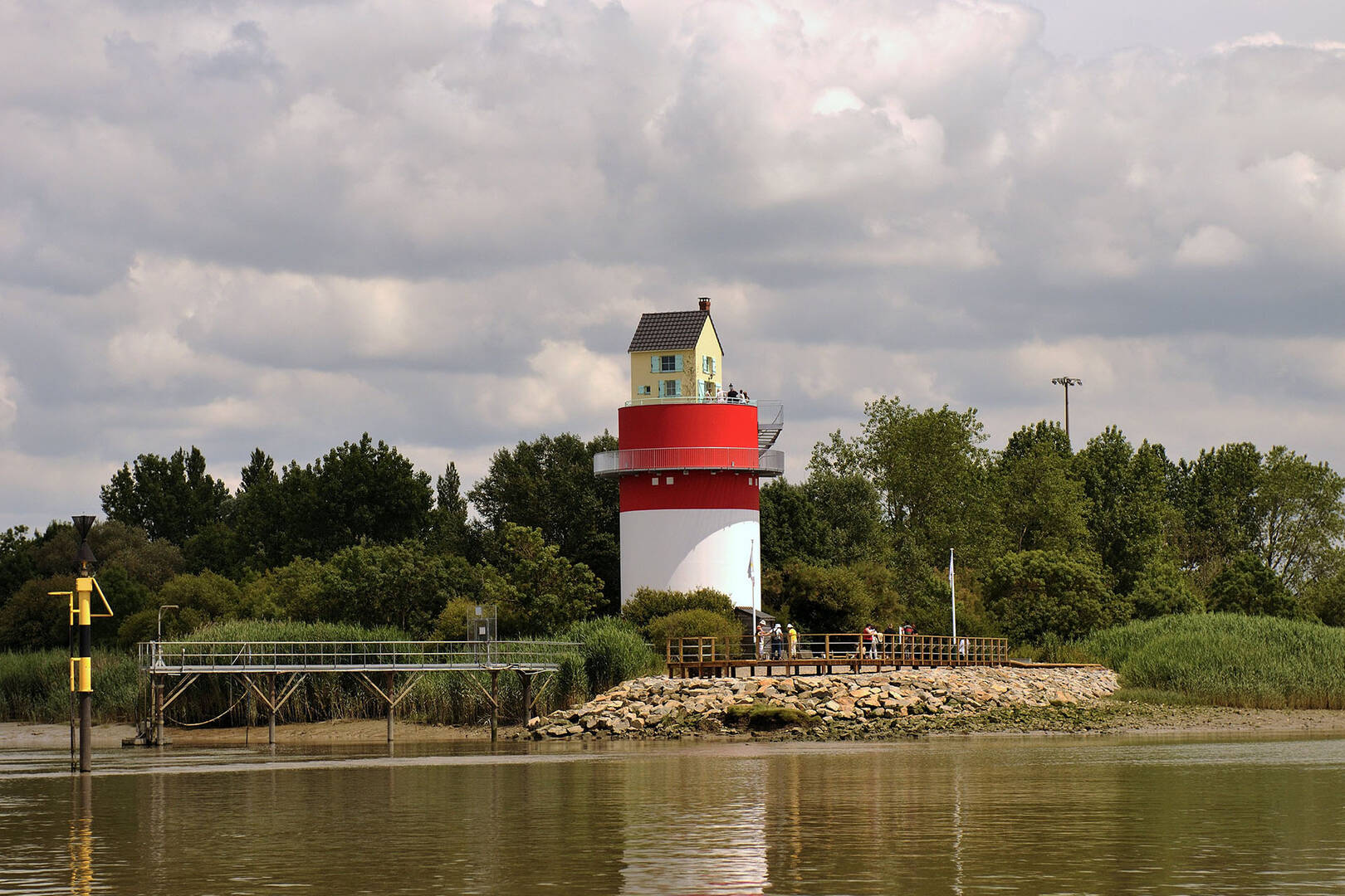 Explorer La Loire, Nantes Et Son Estuaire À Vélo : 5 Itinéraires Explorer La Loire, Nantes Et Son Estuaire À Vélo : 5 Itinéraires
