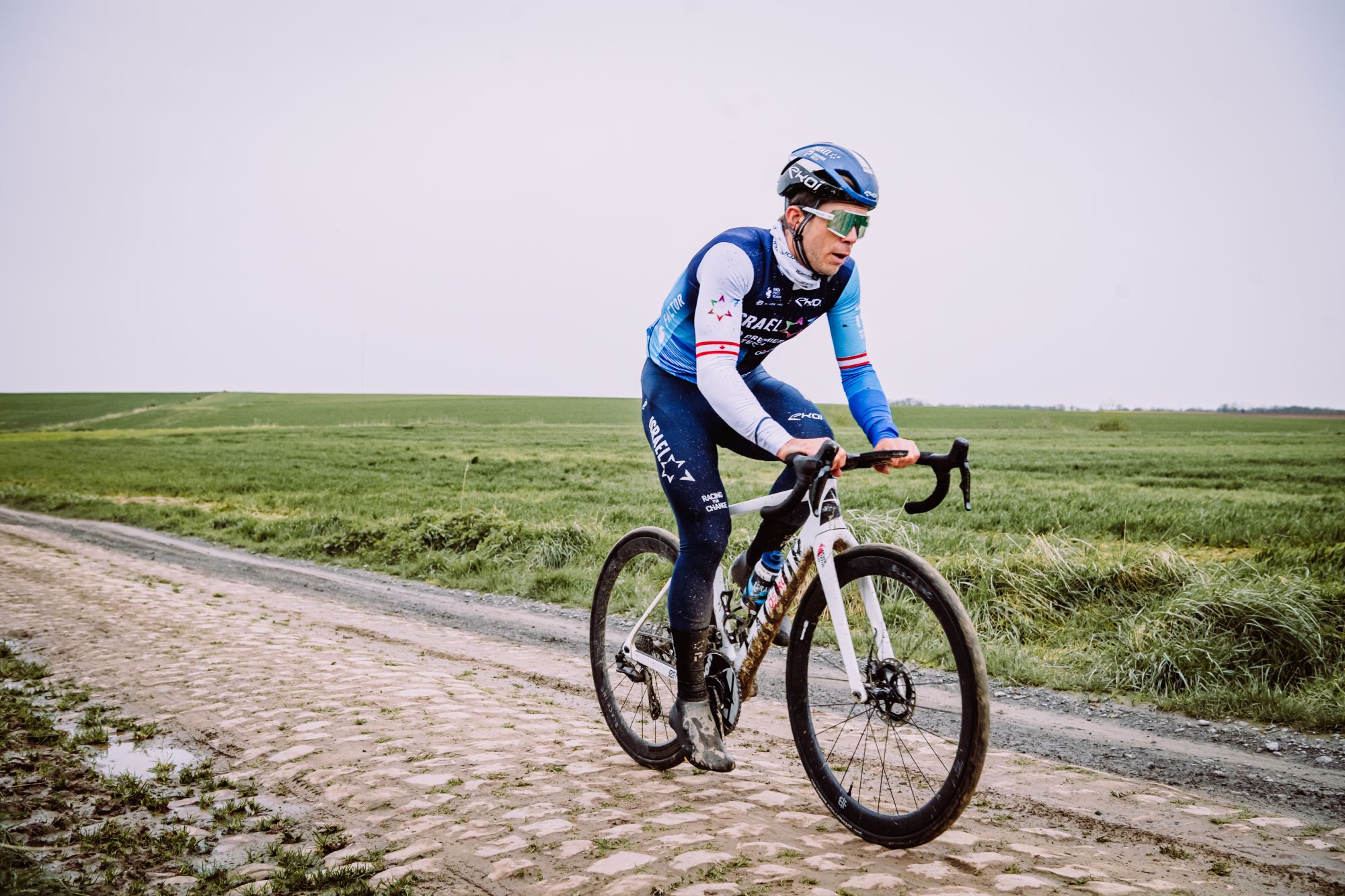 Exploring Gravel Tech Innovations At The 2025 Paris-Roubaix: Focus On Tyres