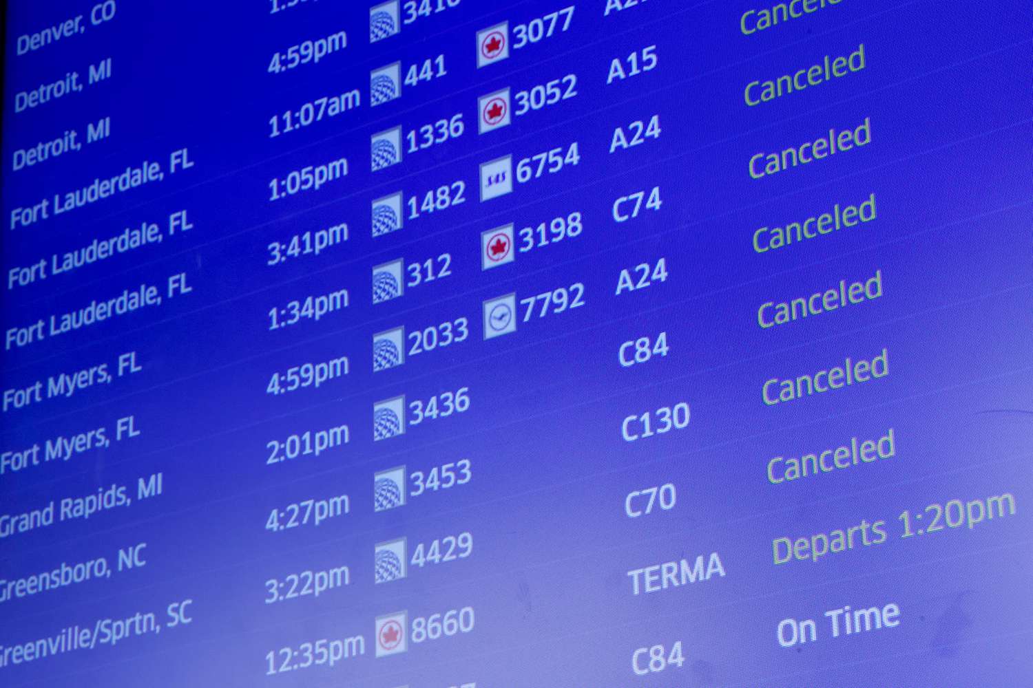 FAA Staffing Shortages Cause United Airlines Flight Cancellations In Newark FAA Staffing Shortages Cause United Airlines Flight Cancellations In Newark