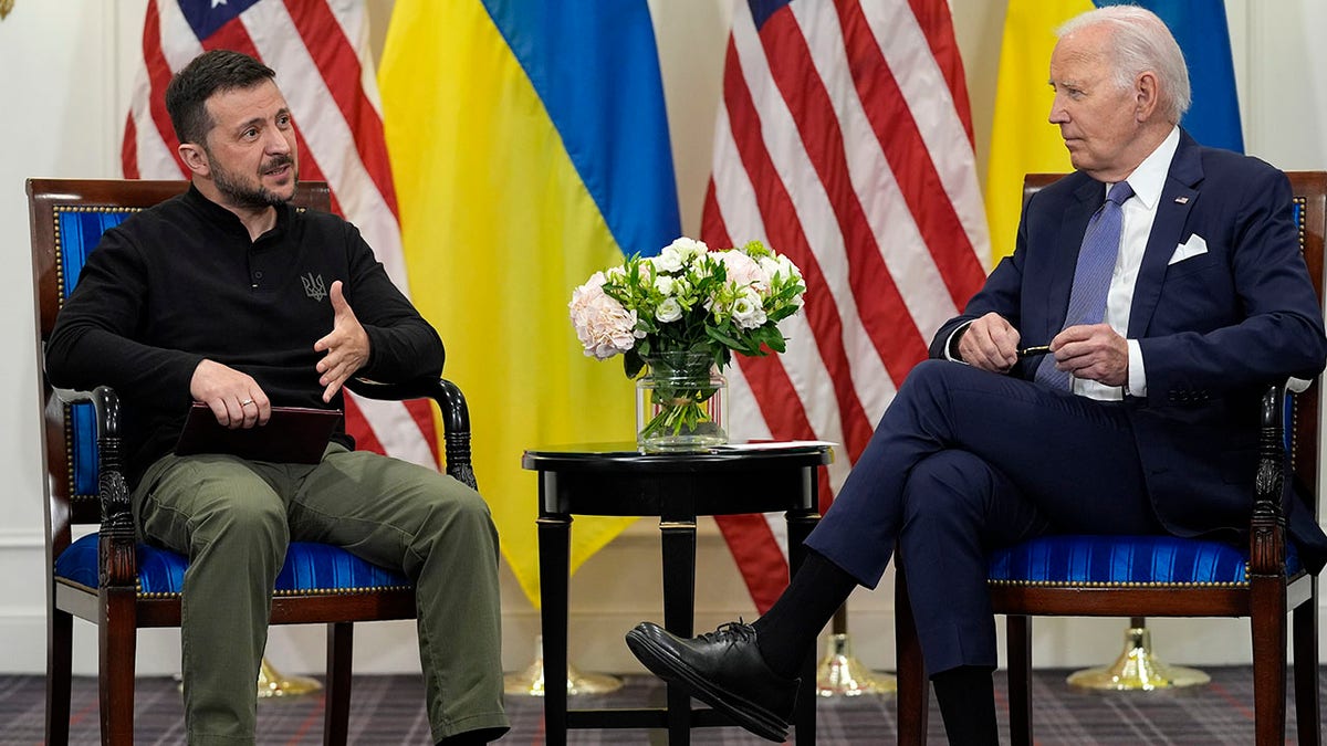 Farage's Zelenskyy Remarks: A Political Controversy In The UK Farage's Zelenskyy Remarks: A Political Controversy In The UK