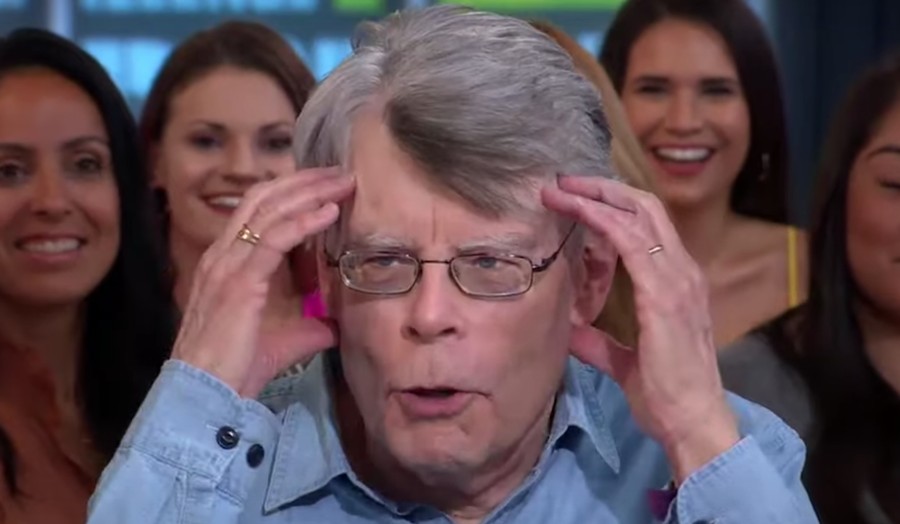 Fast-Paced Stephen King Series Perfect For A Short Binge Fast-Paced Stephen King Series Perfect For A Short Binge