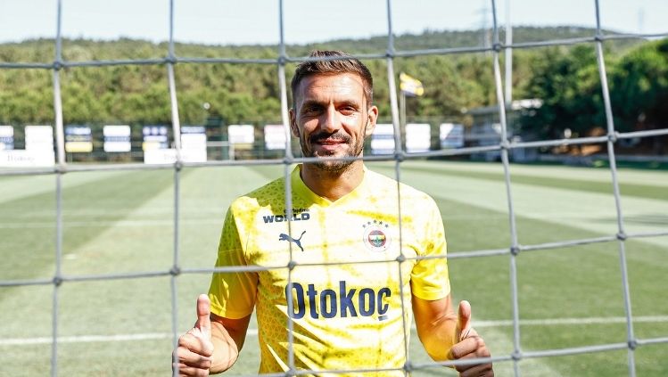 Fenerbahçe'de Dusan Tadic Dönemi: Unutulmaz Bir Başlangıç Fenerbahçe'de Dusan Tadic Dönemi: Unutulmaz Bir Başlangıç
