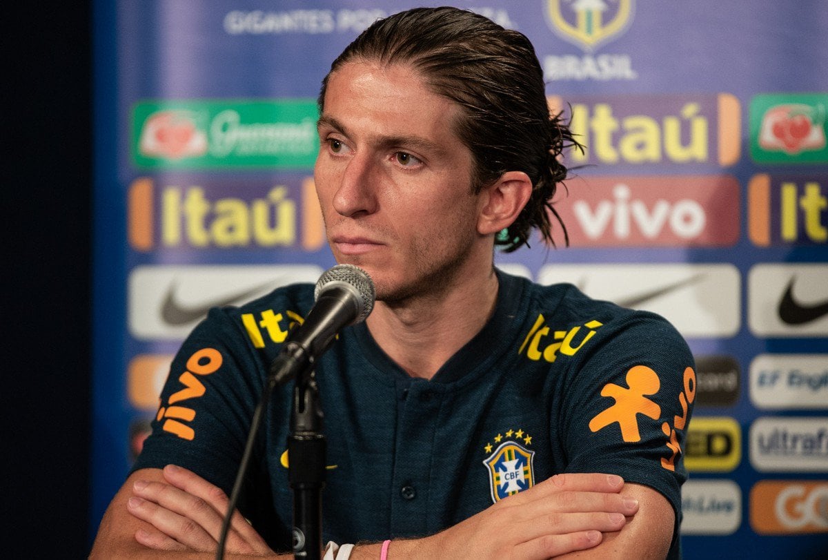 Filipe Luís Celebra Un Nuevo Triunfo Filipe Luís Celebra Un Nuevo Triunfo