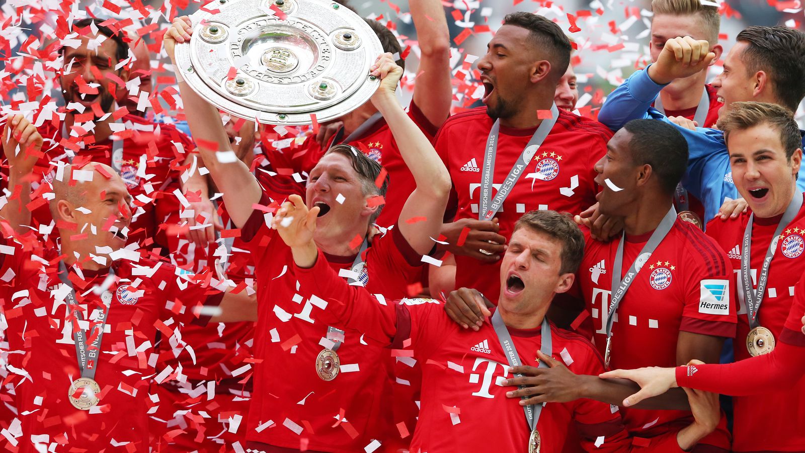 Final Home Game Win: Bayern Celebrate Bundesliga Championship With Müller Final Home Game Win: Bayern Celebrate Bundesliga Championship With Müller