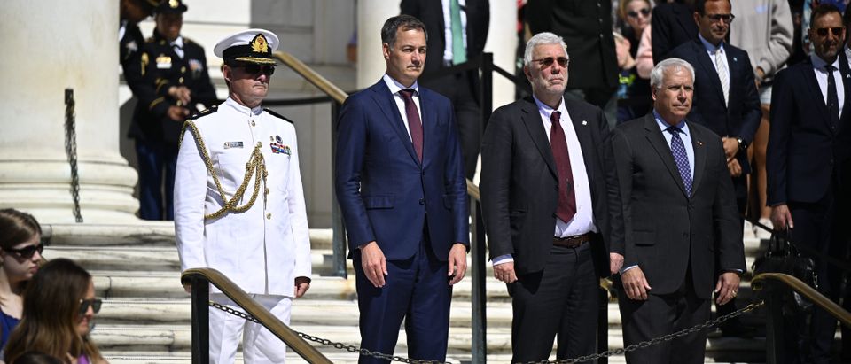 Four Bribery Charges Lead To Conviction Of Retired 4-Star Admiral Four Bribery Charges Lead To Conviction Of Retired 4-Star Admiral