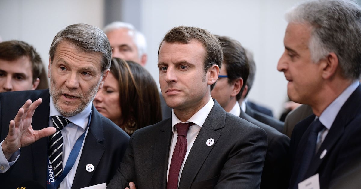 France-Russie: Macron Promet Une Action Plus Ferme Contre Moscou France-Russie: Macron Promet Une Action Plus Ferme Contre Moscou