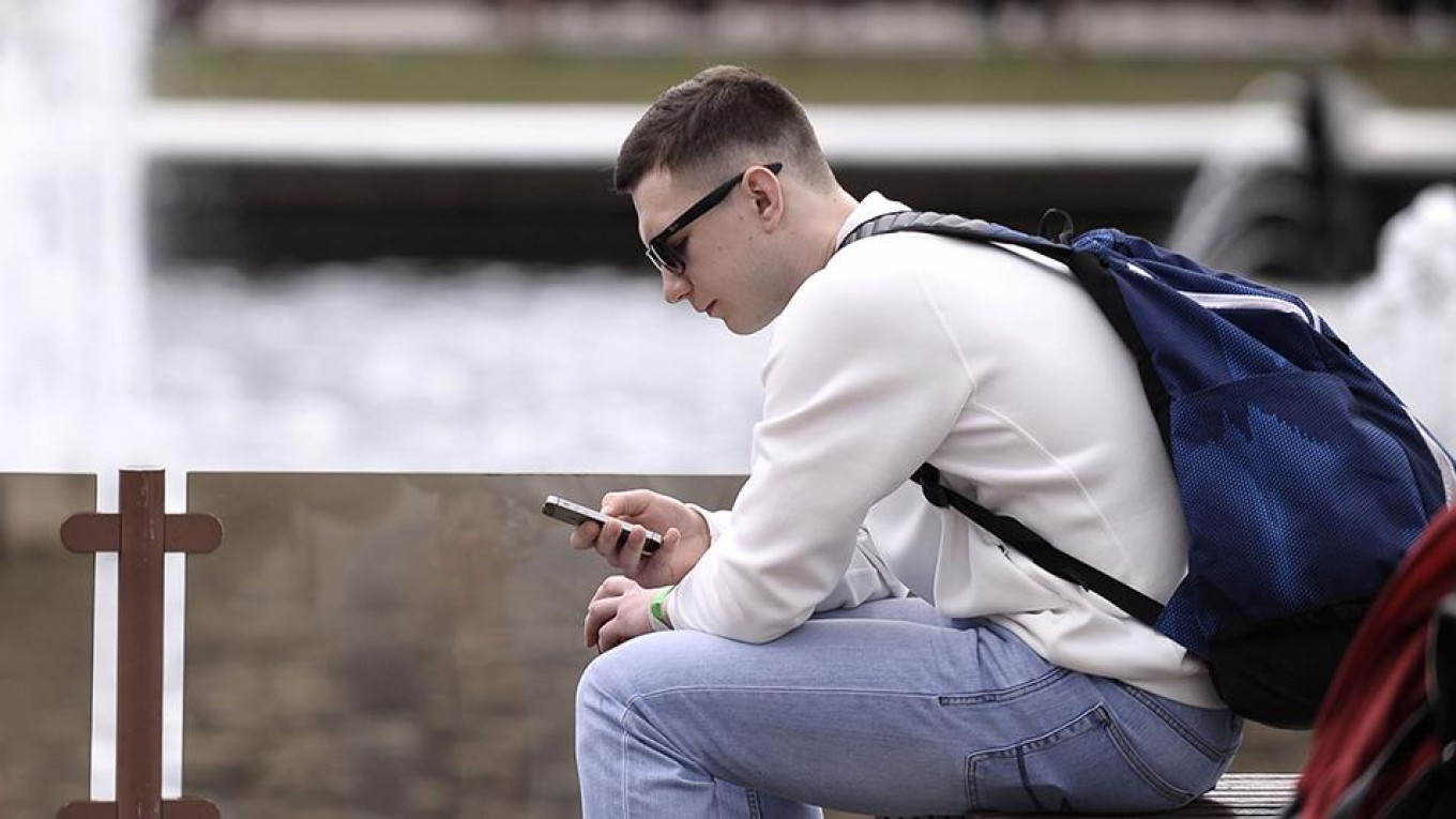 France To Confiscate Phones From Drug Dealers And Users: New Law Details France To Confiscate Phones From Drug Dealers And Users: New Law Details