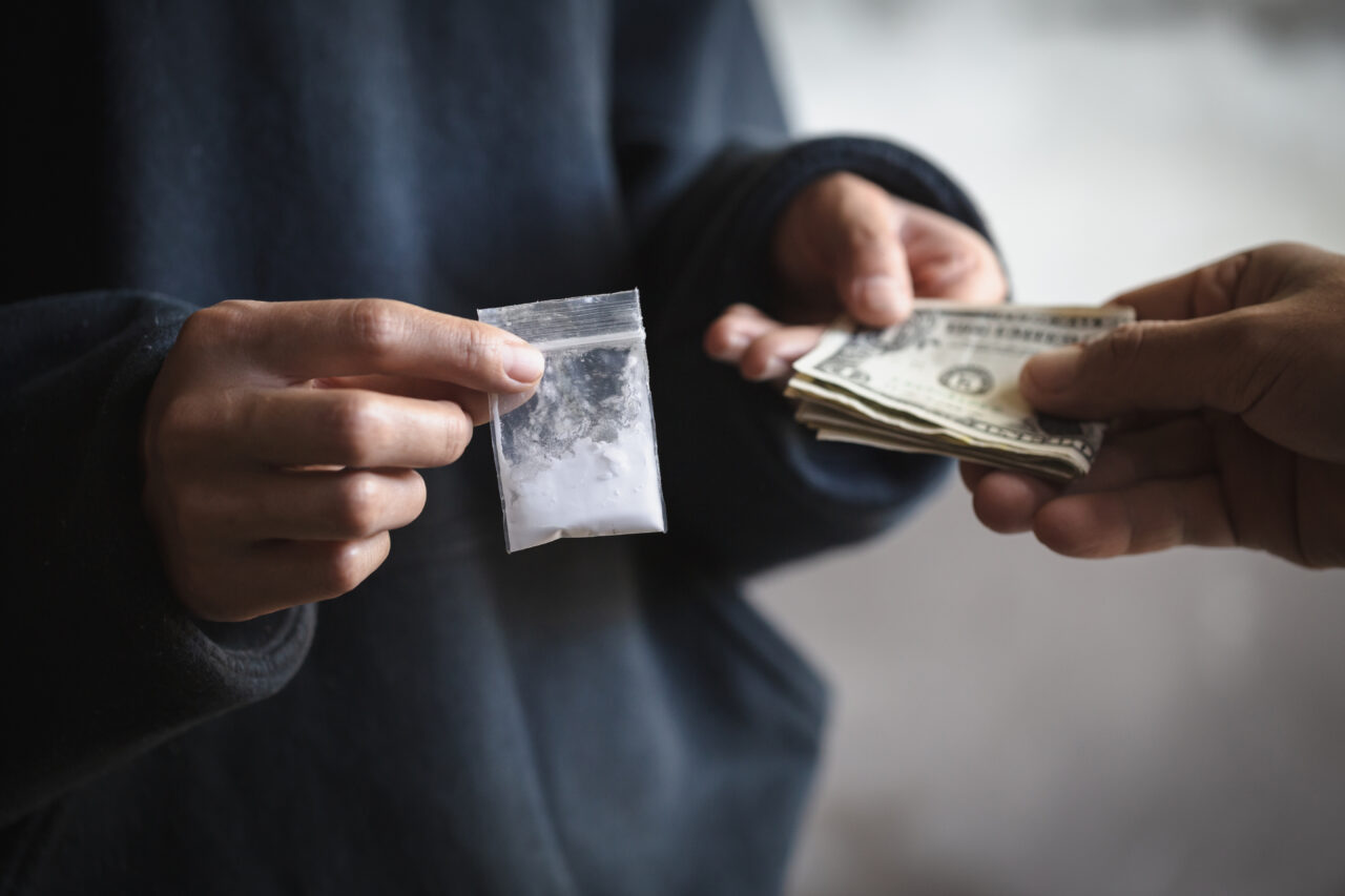 France To Confiscate Phones From Drug Dealers And Users: New Law France To Confiscate Phones From Drug Dealers And Users: New Law