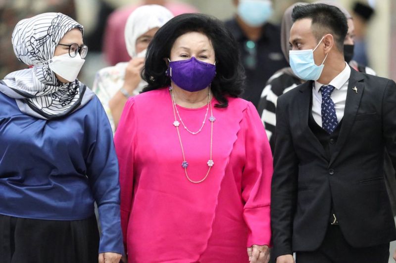 French Prosecutors Implicate Malaysia's Najib Razak In 2002 Submarine Bribery Case French Prosecutors Implicate Malaysia's Najib Razak In 2002 Submarine Bribery Case