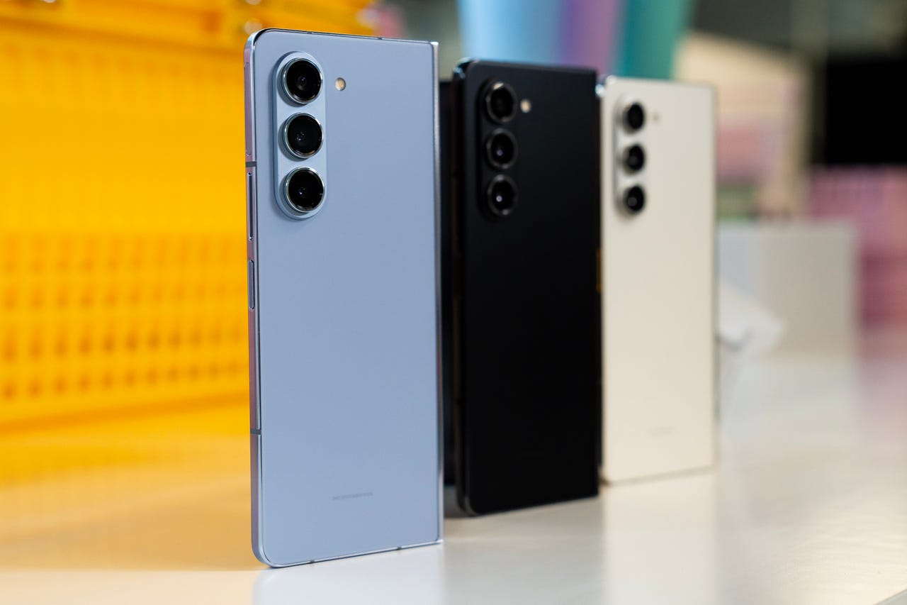 Fujifilm X-Half: Hands-on Review - Whimsical, Refreshing, And Fun Fujifilm X-Half: Hands-on Review - Whimsical, Refreshing, And Fun