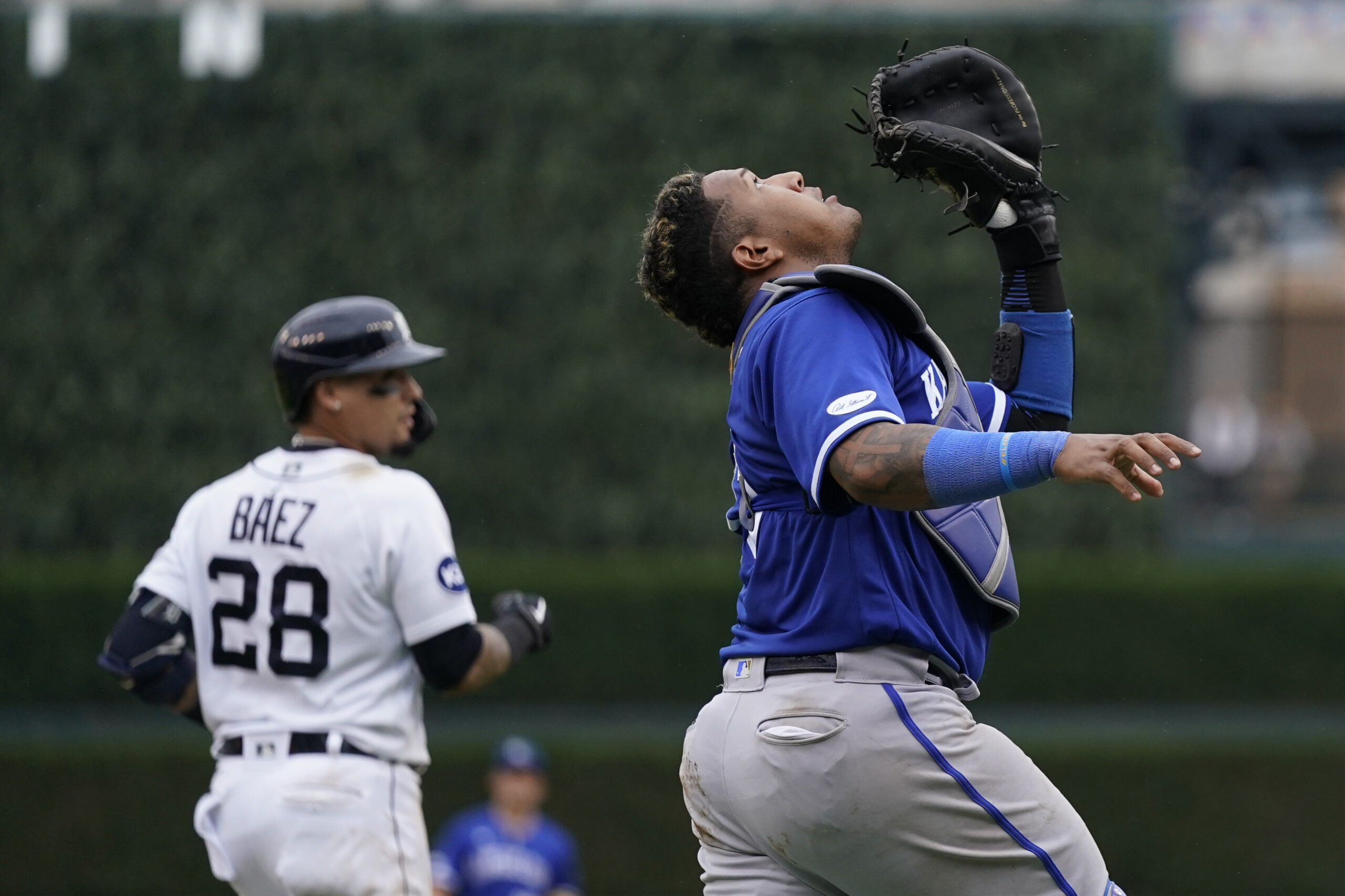Garcia's Homer, Witt's RBI Double Power Royals Past Guardians