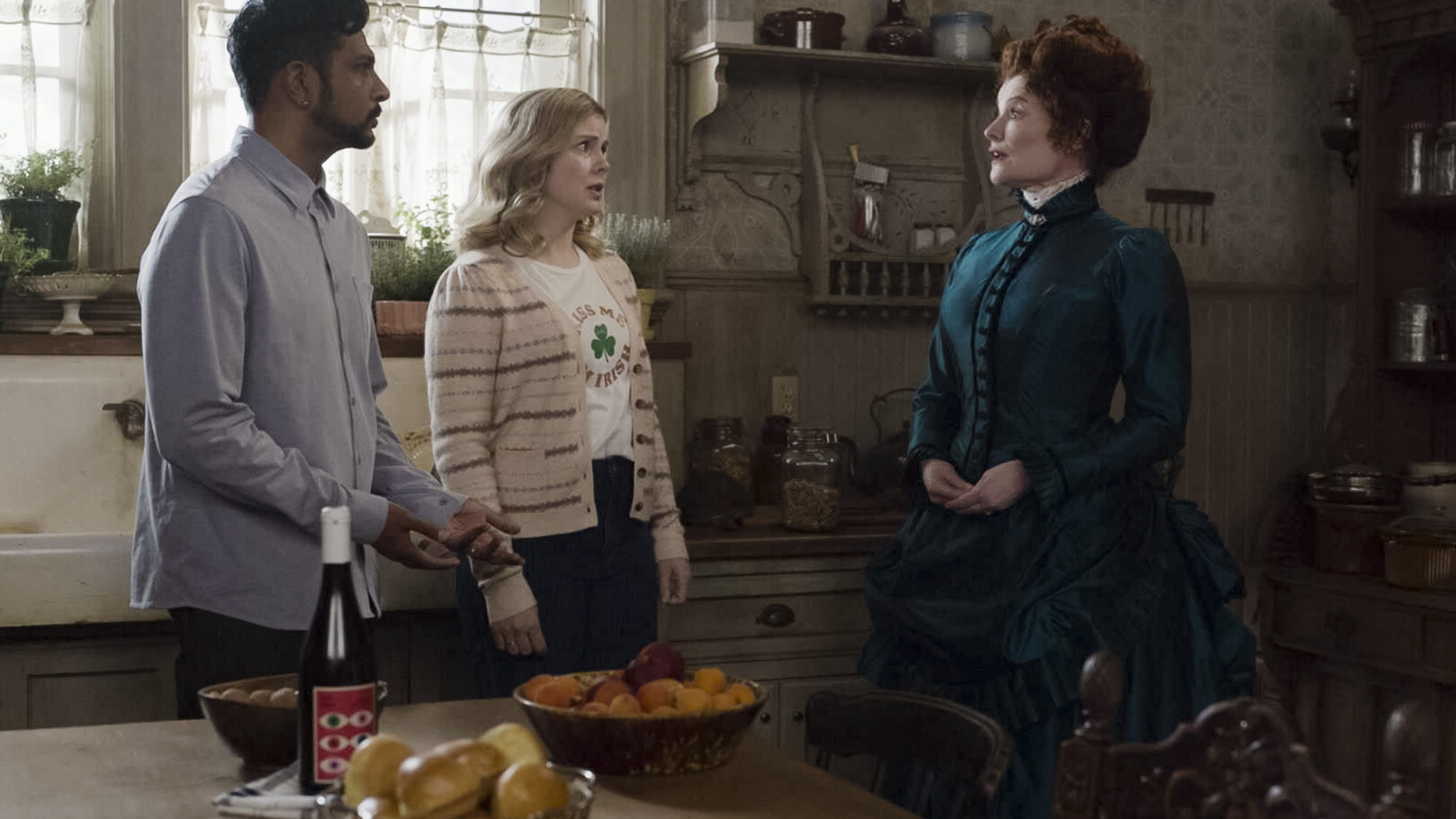 Ghosts S04E16: St. Hetty's Day Brings A Significant Power Reveal Ghosts S04E16: St. Hetty's Day Brings A Significant Power Reveal