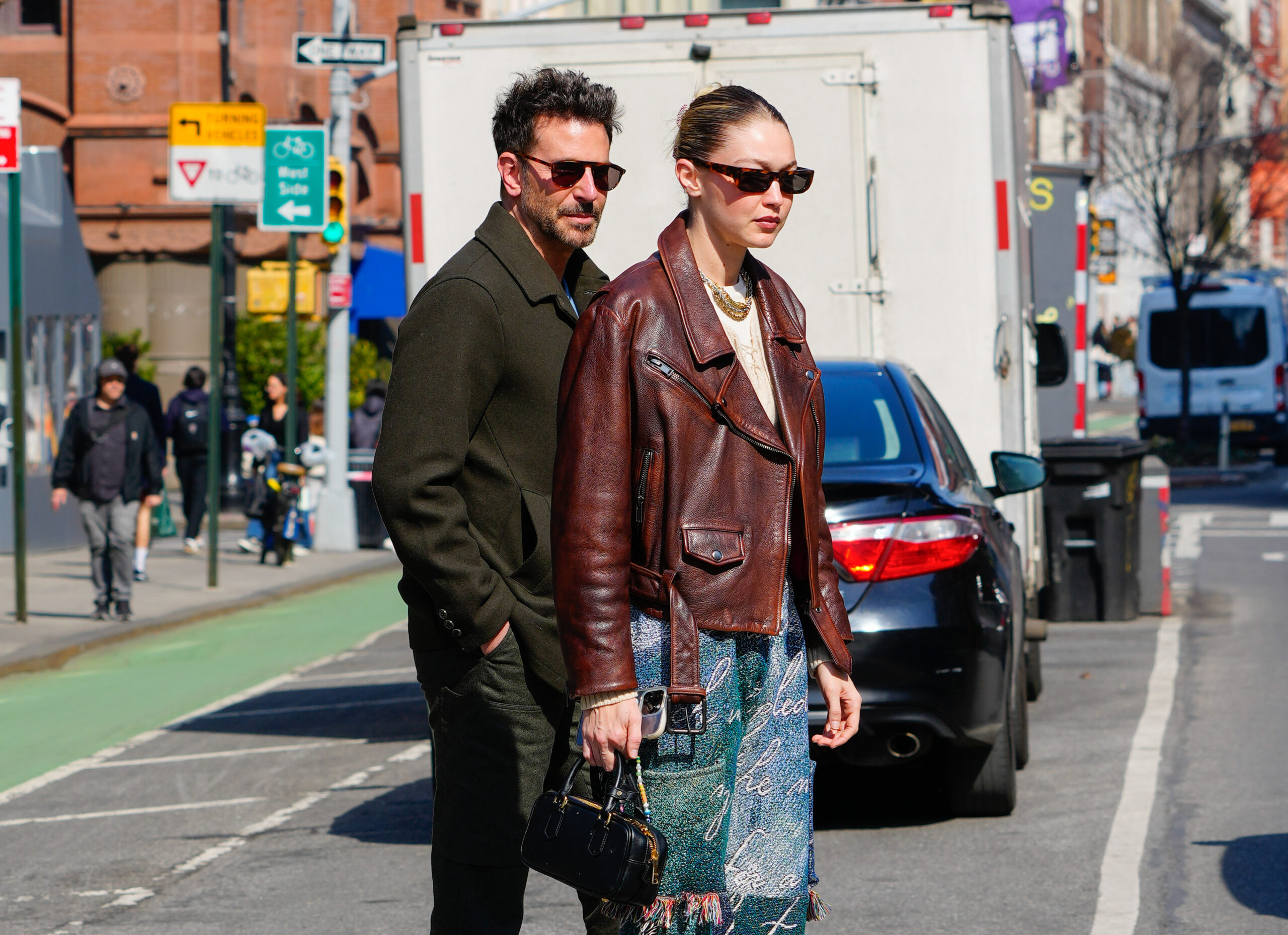 Gigi Hadid And Bradley Cooper: Instagram Official? Steamy Kiss Photo Confirms Romance Gigi Hadid And Bradley Cooper: Instagram Official? Steamy Kiss Photo Confirms Romance