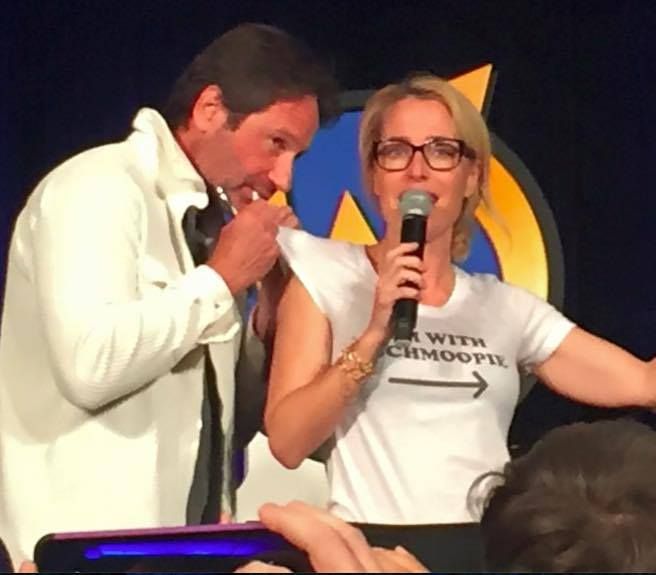 Gillian Anderson And David Duchovny Reunite At SAG Awards