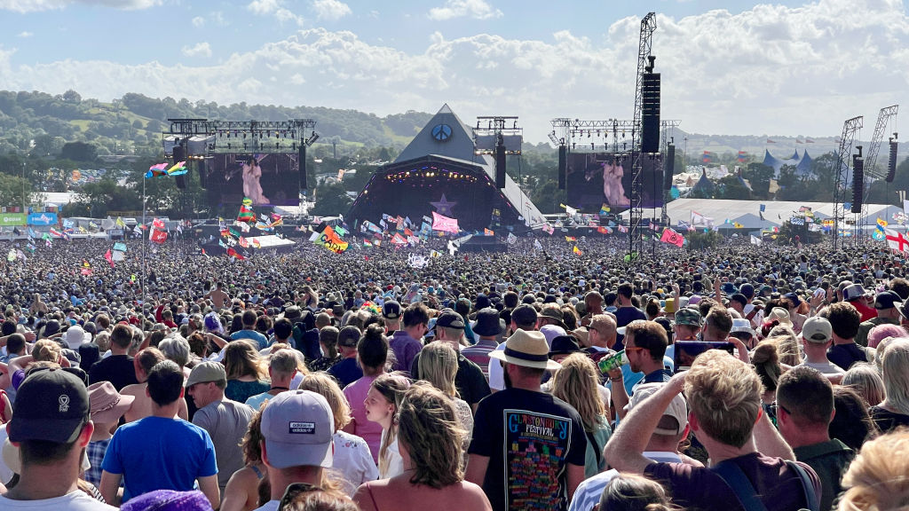 Glastonbury Festival 2025: Complete Lineup After Leak - Ticket Availability Glastonbury Festival 2025: Complete Lineup After Leak - Ticket Availability