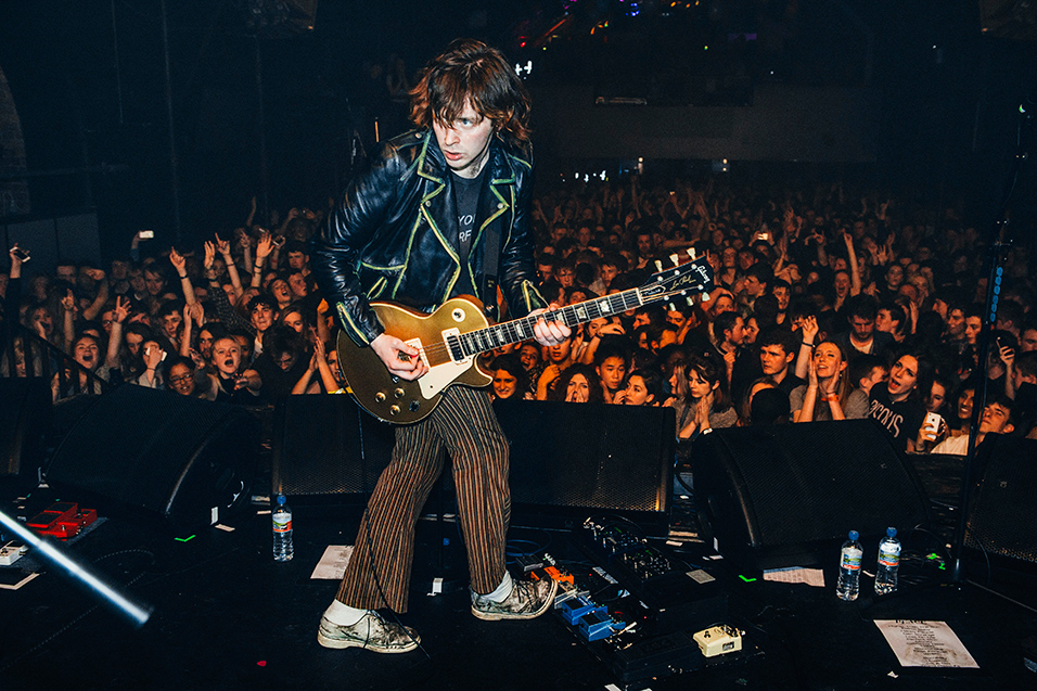 Glastonbury Festival:  Infuriating Stage Time Clashes Cause Fan Anger