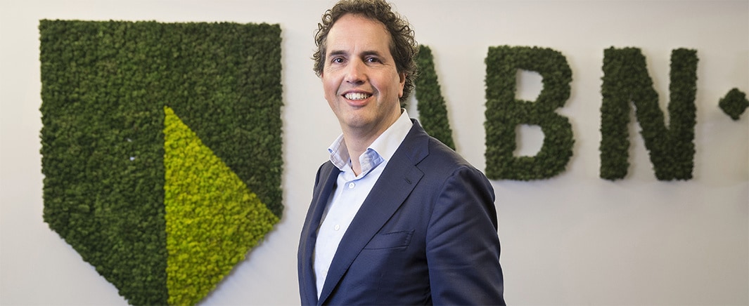 Groeiend Autobezit Drijft Occasionverkopen Bij ABN AMRO Omhoog Groeiend Autobezit Drijft Occasionverkopen Bij ABN AMRO Omhoog