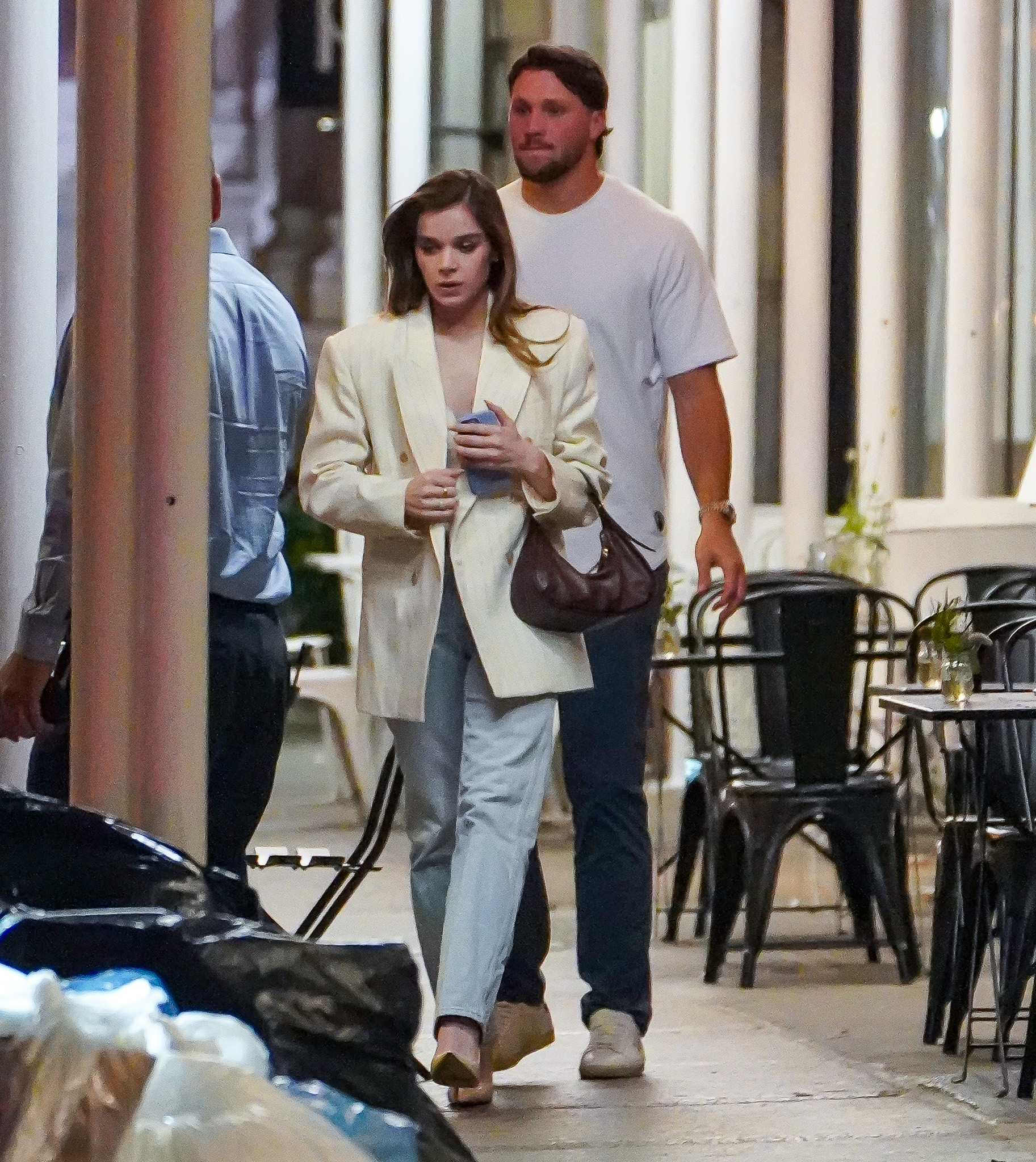 Hailee Steinfeld And Josh Allen's Wedding: A Look At Their Intimate Plans Hailee Steinfeld And Josh Allen's Wedding: A Look At Their Intimate Plans