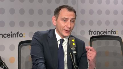Hanouna, Le Pen, 2027 : Jacobelli S'insurge Contre Une Possible Exclusion Hanouna, Le Pen, 2027 : Jacobelli S'insurge Contre Une Possible Exclusion