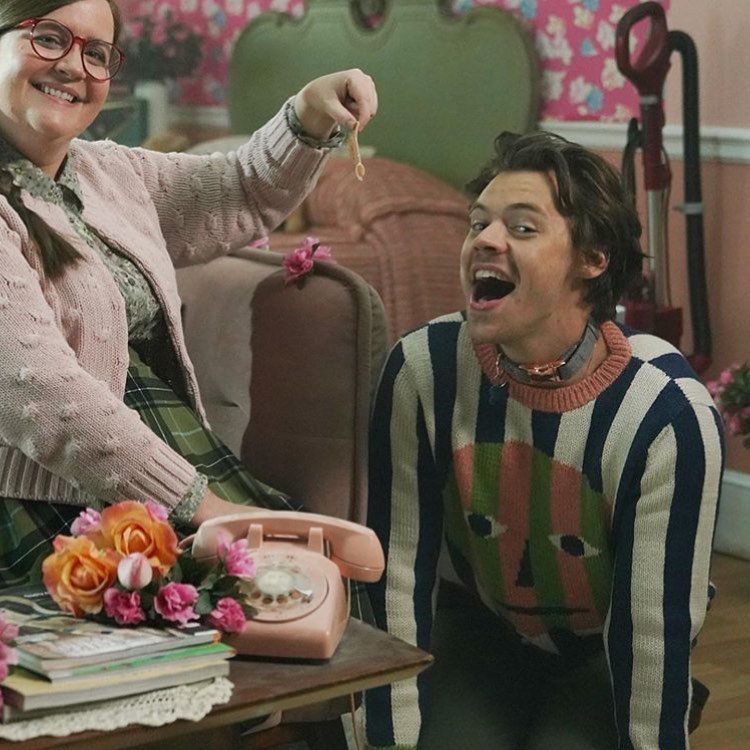 Harry Styles' Reaction To A Subpar SNL Impression Harry Styles' Reaction To A Subpar SNL Impression
