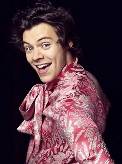 Harry Styles Responds To A Critically Bad SNL Impression Harry Styles Responds To A Critically Bad SNL Impression