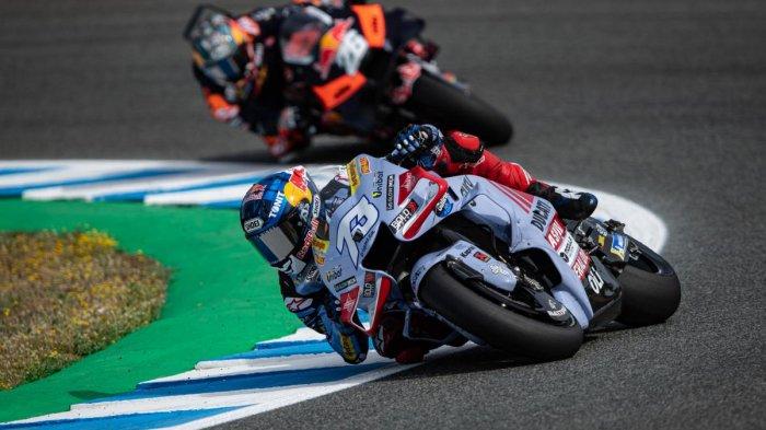 Hasil FP1 MotoGP Inggris: Marquez Tercepat, Motor Mogok Hentikan Aksi Hasil FP1 MotoGP Inggris: Marquez Tercepat, Motor Mogok Hentikan Aksi