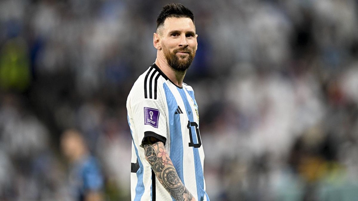 Hasselbaink'in Ronaldo'ya Emeklilik Çağrısı: 2026 Dünya Kupası'nda Cristiano'ya İhtiyaç Yok Mu? Hasselbaink'in Ronaldo'ya Emeklilik Çağrısı: 2026 Dünya Kupası'nda Cristiano'ya İhtiyaç Yok Mu?