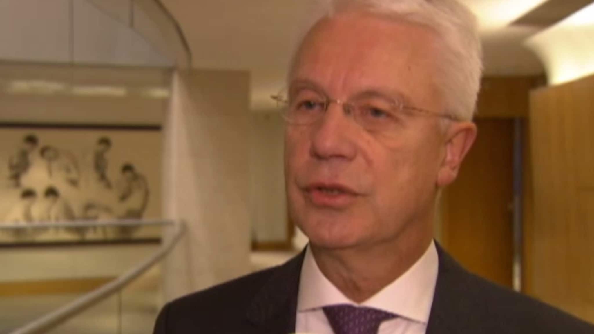 Het Verkoopprogramma Voor ABN AMRO Kamerbrief Certificaten: Een Praktische Handleiding Het Verkoopprogramma Voor ABN AMRO Kamerbrief Certificaten: Een Praktische Handleiding