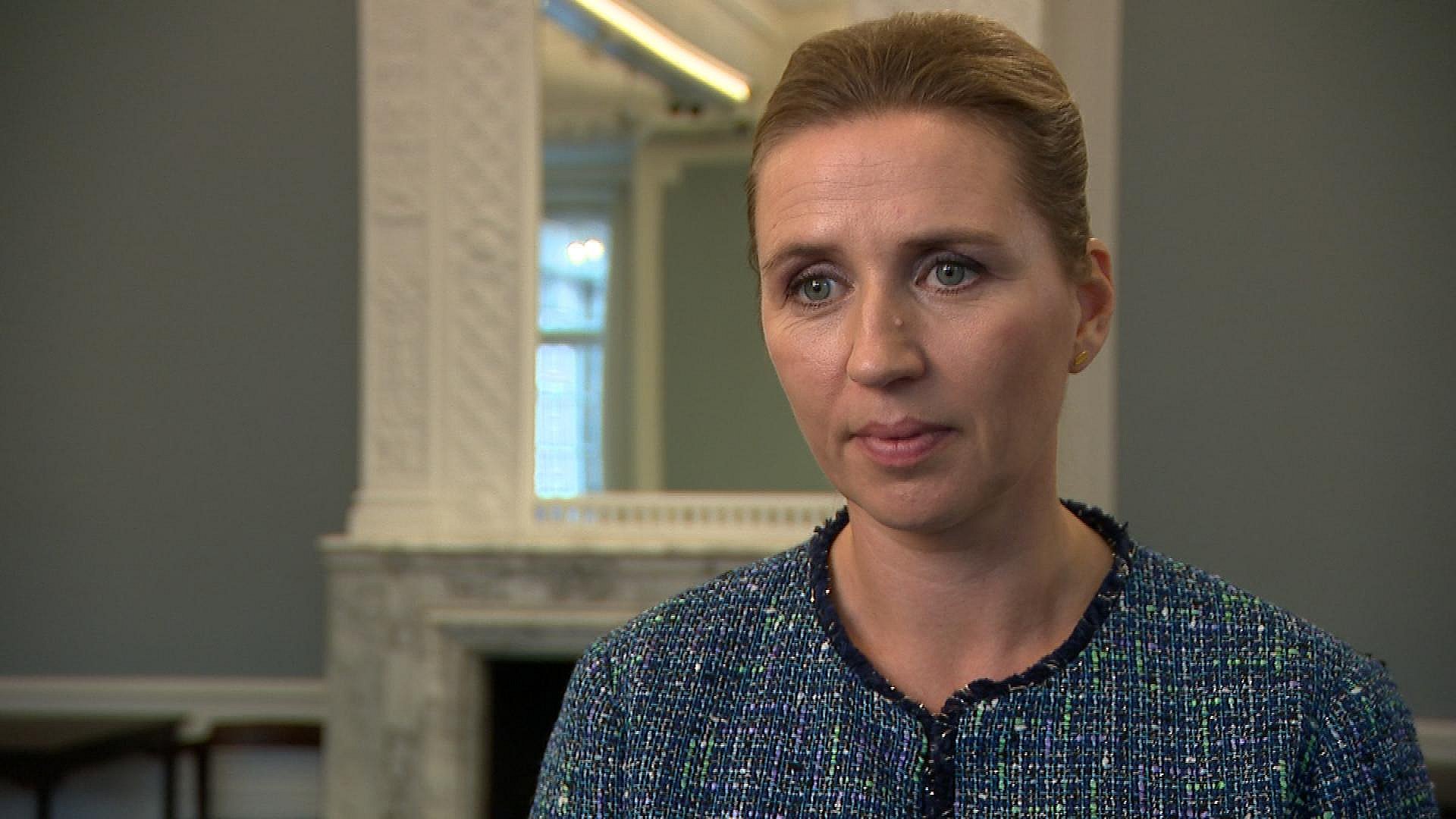 Holder Vejret: Vil Mette Frederiksen Afvise Danmark? Holder Vejret: Vil Mette Frederiksen Afvise Danmark?