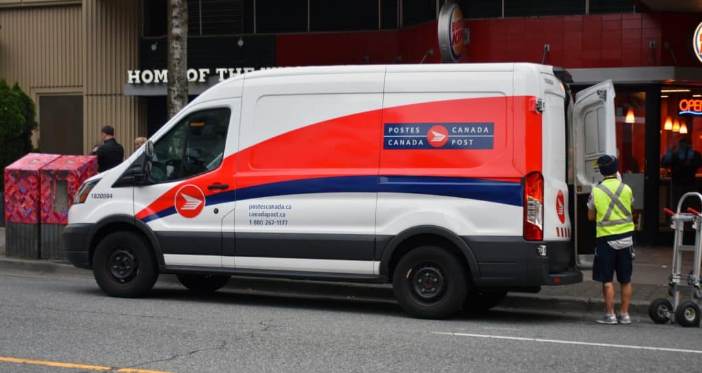 How Canada Post's Challenges Benefit Competing Delivery Companies How Canada Post's Challenges Benefit Competing Delivery Companies