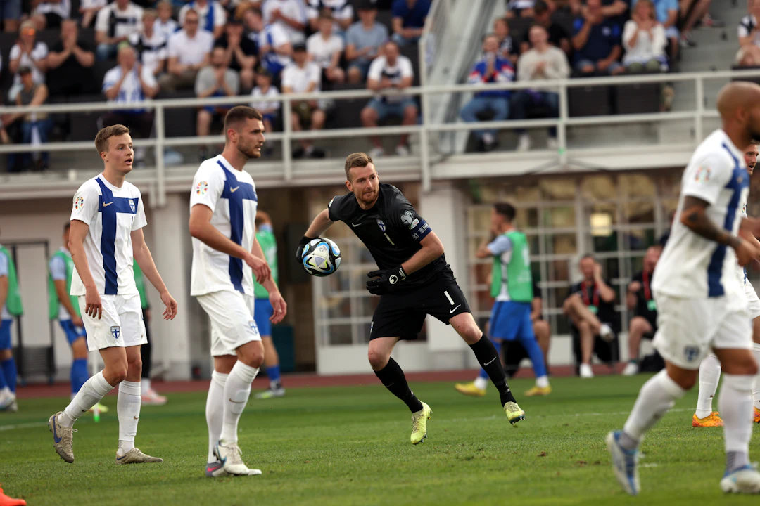 Huuhkajat-kaksikko Källman Ja Hoskonen Jättävät Seuransa Huuhkajat-kaksikko Källman Ja Hoskonen Jättävät Seuransa